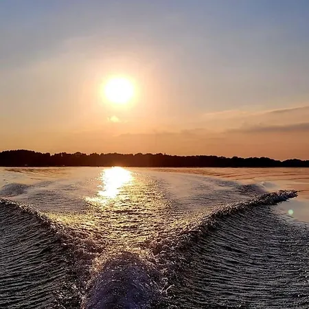Am Mit Extras Sauna, E-bikes Und Stand Up Paddle بيت للعطل Seehof (Mecklenburg-Vorpommern)